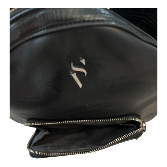 Simply Vera Vera Wang Black Faux Leather Mini Backpack – Textured Trim – Modern - Picture 2 of 11